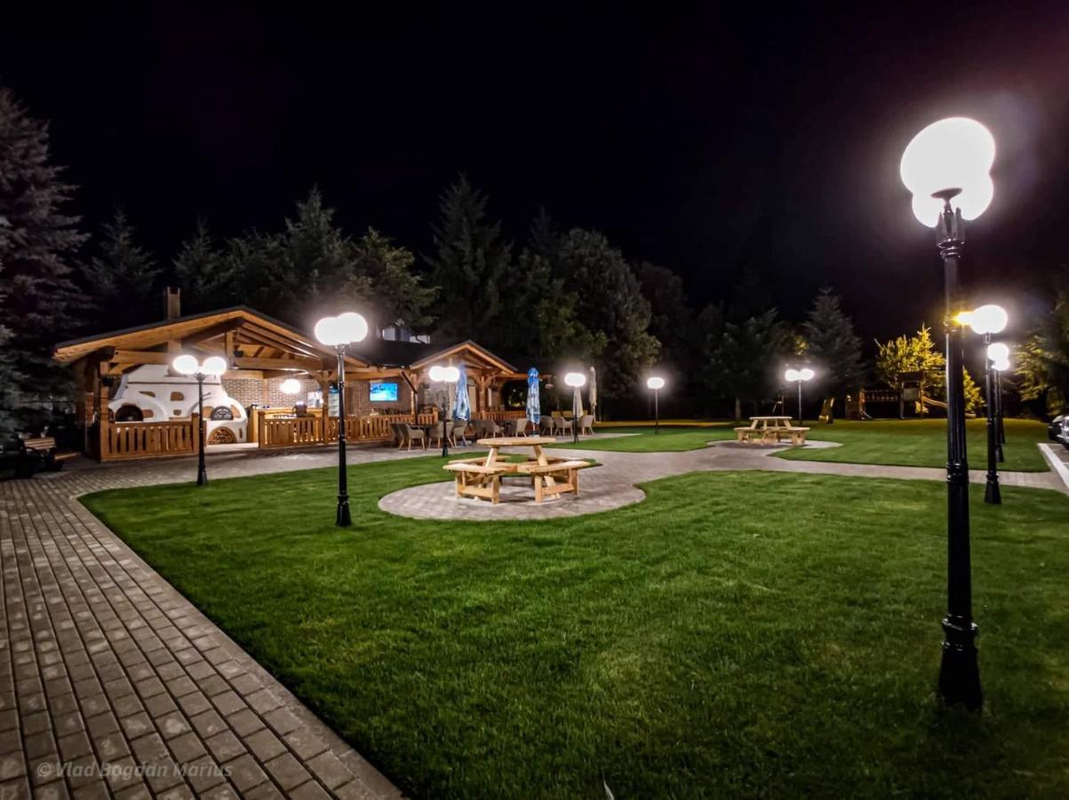 Popasul Lu' Voda Borşa Buitenkant foto